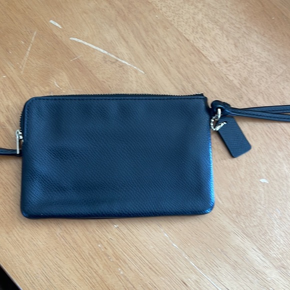 Coach wristlet - Picture 2 of 3